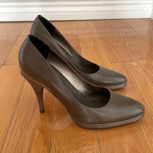 Pre loved Hugo Boss heels.